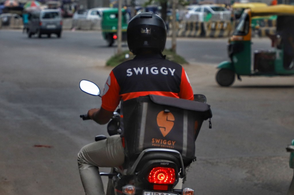 Swiggy, công ty giao đồ ăn Ấn Độ lớn, tìm kiếm 1,25 tỷ USD trong IPO sau khi nhận được sự chấp thuận của cổ đông