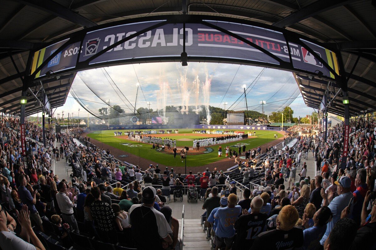 Meadows chiến thắng ở hiệp 10 khi Tigers đánh bại Yankees 3-2 tại MLB Little League Classic