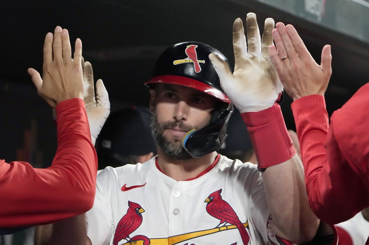 Goldschmidt nổ hai lần giúp Cardinals đánh bại Cubs 4-3 sau khi trận đấu bị hoãn do mưa