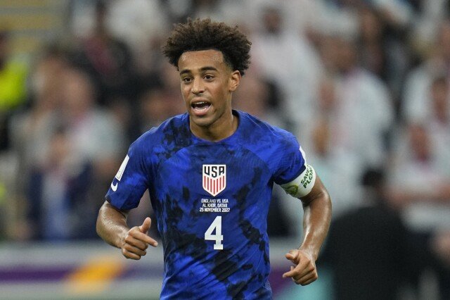 Tyler Adams trong số 12 cầu thủ tại ngày đầu tiên của tập luyện của Mỹ trước Copa América